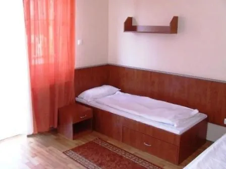 Invest Apartmanok Apartman *